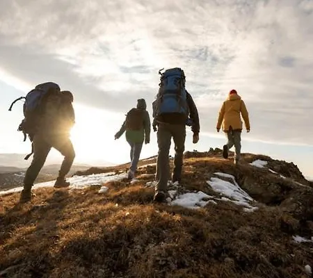 بيت شباب Only Backpackers دراس