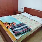 Hostel Only Backpackers Durrës