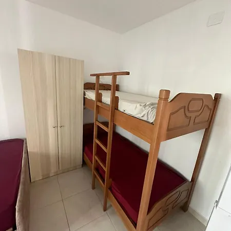 Backpackers * Durrës