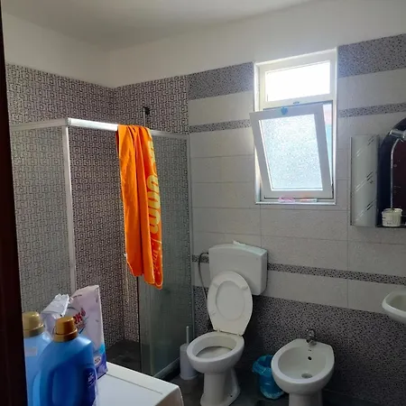 Backpackers La Casa De Payaso * Durrës