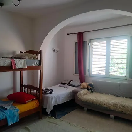 Backpackers La Casa De Payaso Durrës