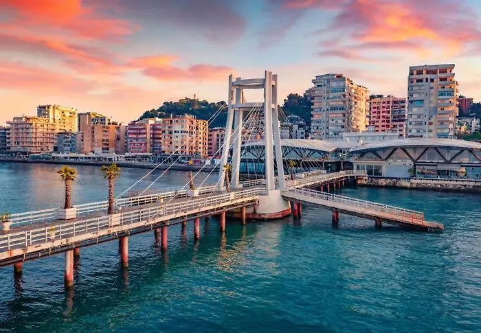 Backpackers La Casa De Payaso Durrës